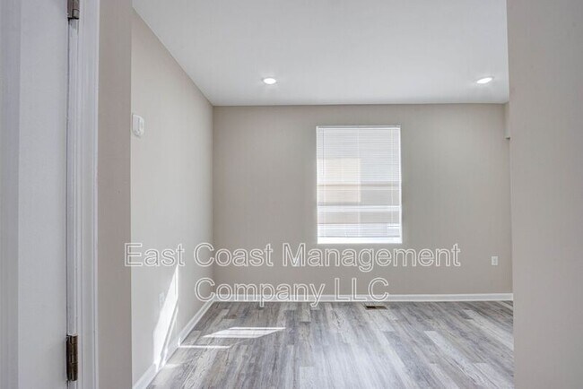 Building Photo - 601 Richwood Ave