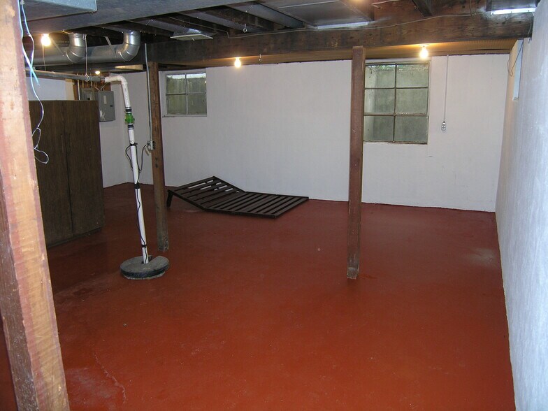 Basement - 1343 Rosewood St