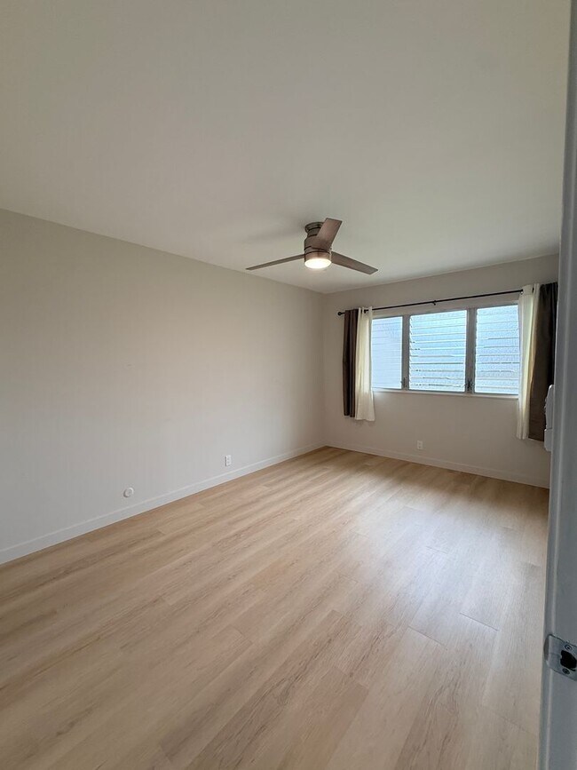 Building Photo - Remodeled 4/2/2 in Cool & Breezy Upper Makakilo Near Schools