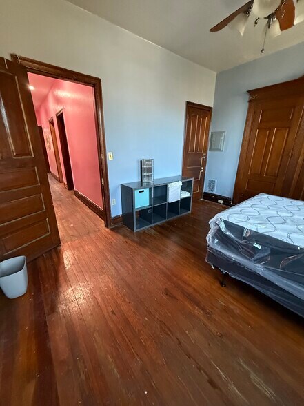 Building Photo - 1236 N Redfield St