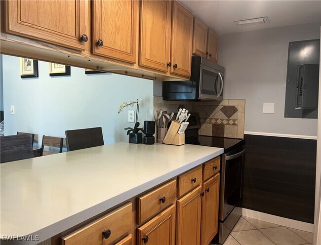 Building Photo - 3372 Alouette Cir