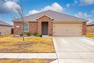 Building Photo - 904 Saddle Horn Way