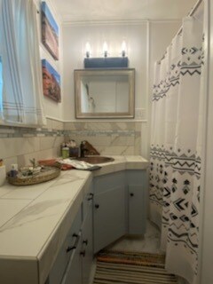 Building Photo - 110 6th St