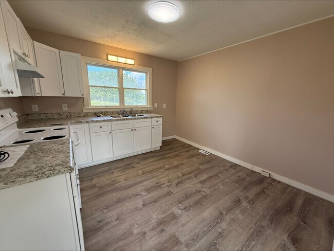 Building Photo - 1323 Harrell St