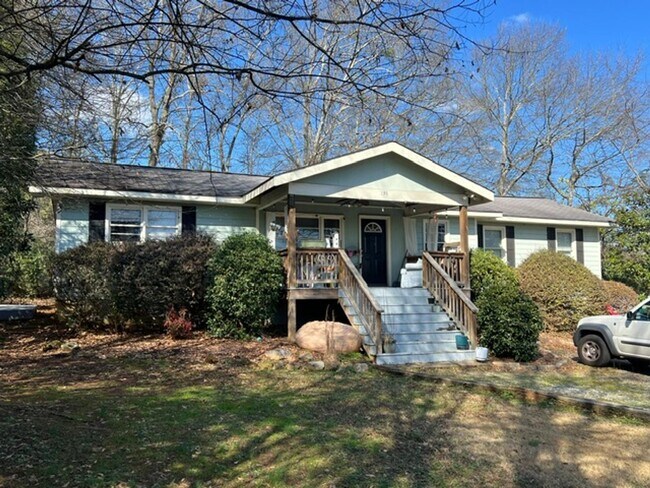 Primary Photo - Cozy 4- bedroom house!