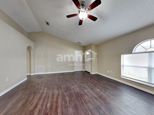 Building Photo - 116 Placid Woods Ct