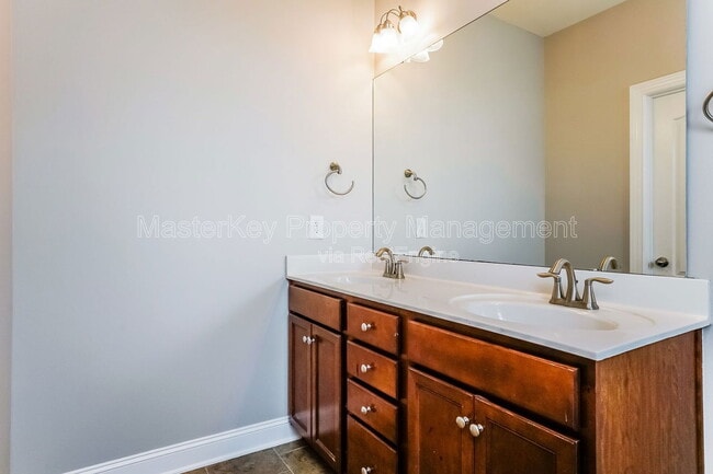 Building Photo - 705 Liberty Hill Pass