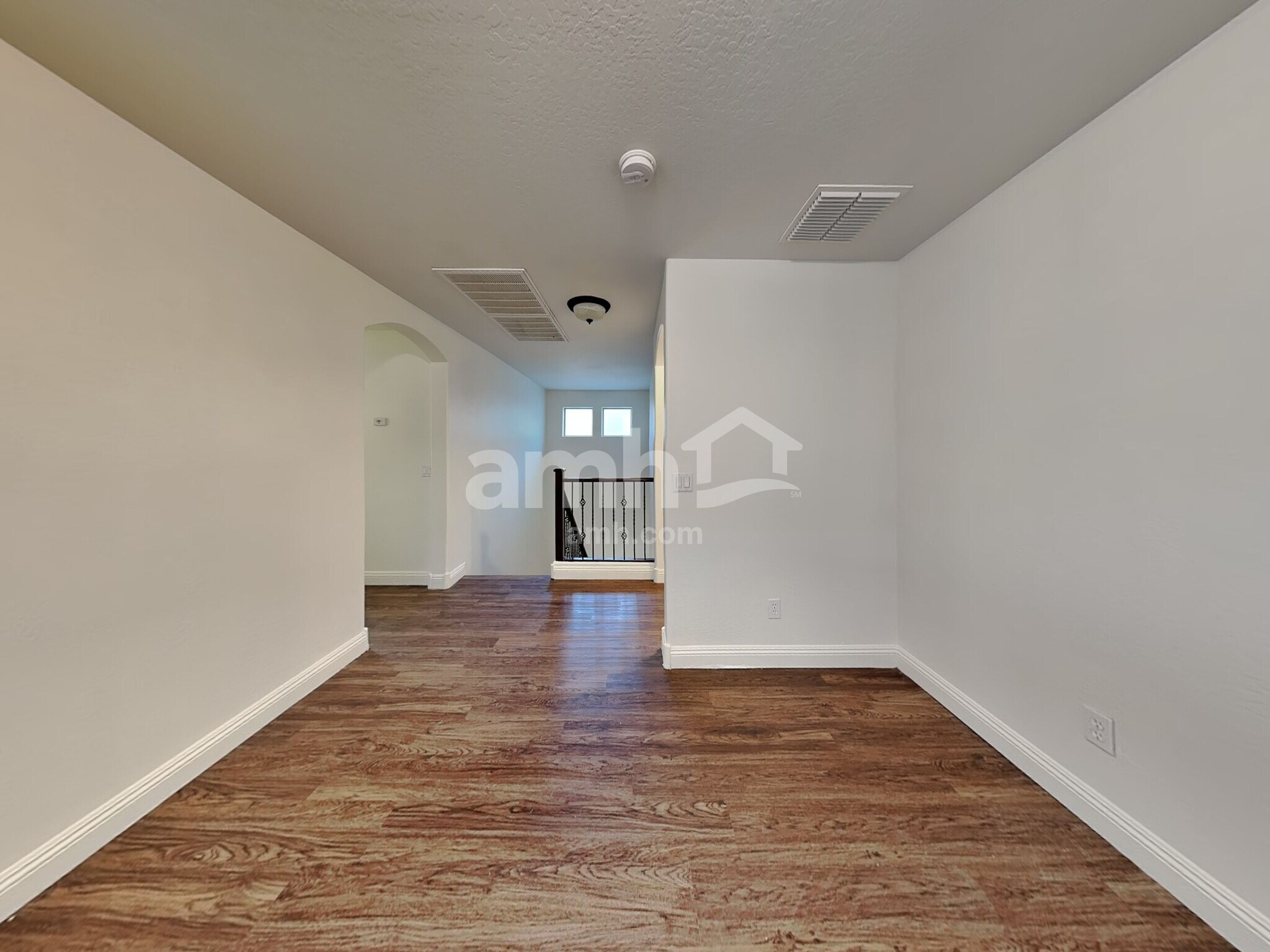 Building Photo - 3458 E Orchid Ln