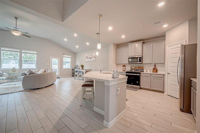 Building Photo - 1207 Dry Cork Cir
