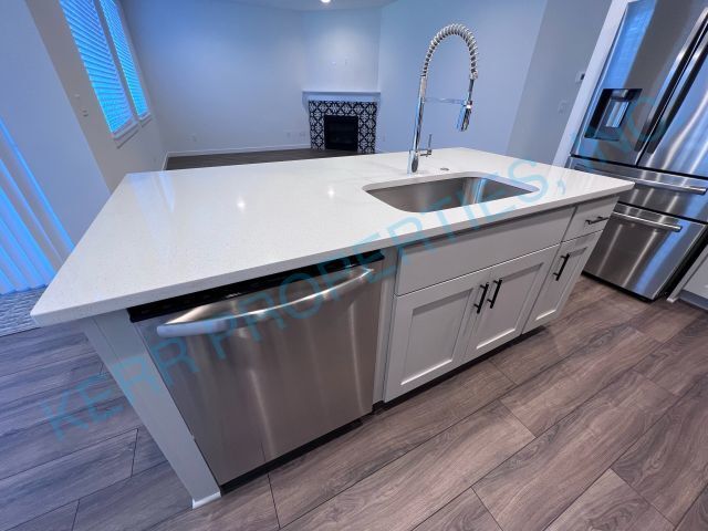 Building Photo - FREE RENT! Charming 3-Bed Home with 2.5 Baths in Serene Happy Valley – 1609 Sq Ft of Comfort!