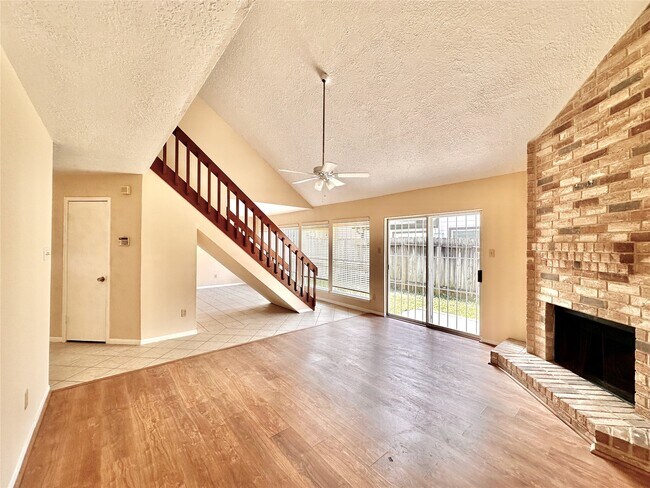 Building Photo - 6437 Chatham Island Ln