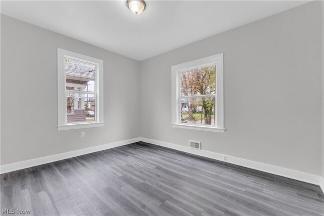 Building Photo - 14131 Berwyn Ave