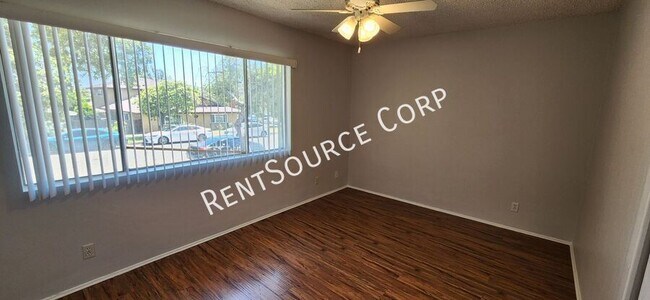 Building Photo - 1359 Springfield St