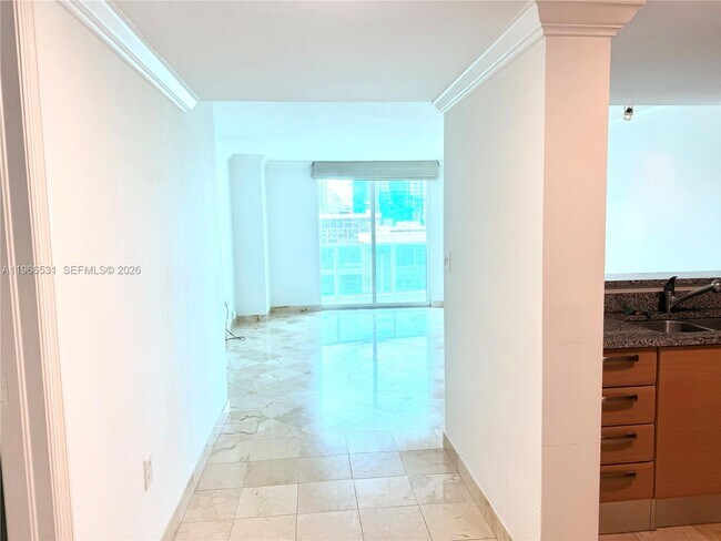 Building Photo - 2101 Brickell Ave