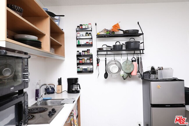 Building Photo - 750 Garland Ave