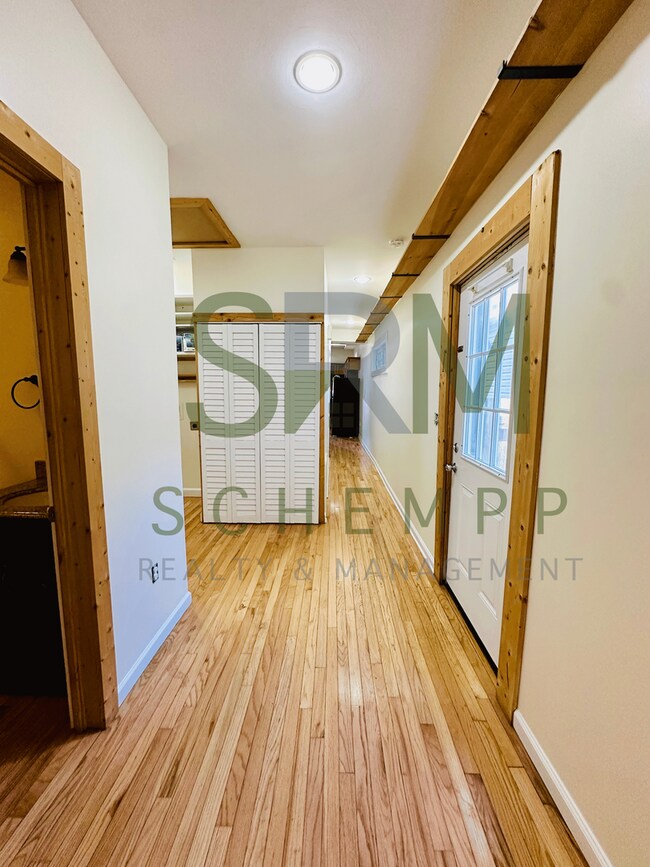 Building Photo - Modern 2BR off Eastern Parkway now available!