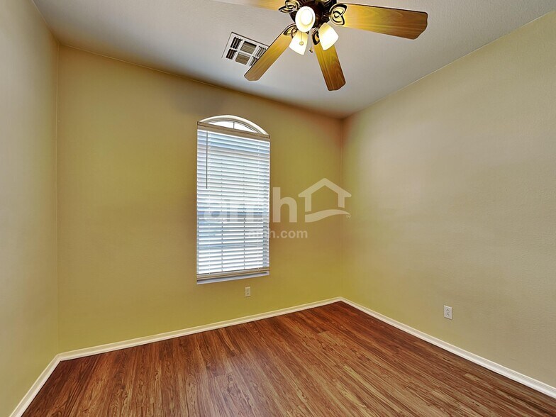 Building Photo - 16237 W Marconi Ave