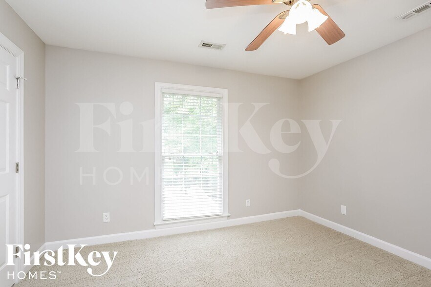 Building Photo - 3102 Timberwolf Ave