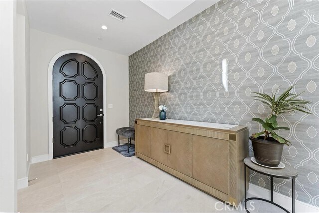 Building Photo - 135 Oceano