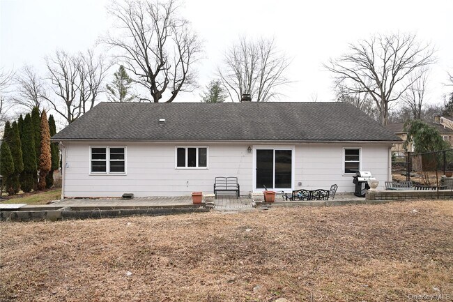 Building Photo - 94 Baldwin Ln