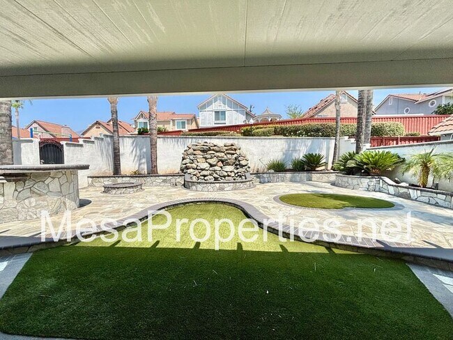 Building Photo - 9788 Balaton St