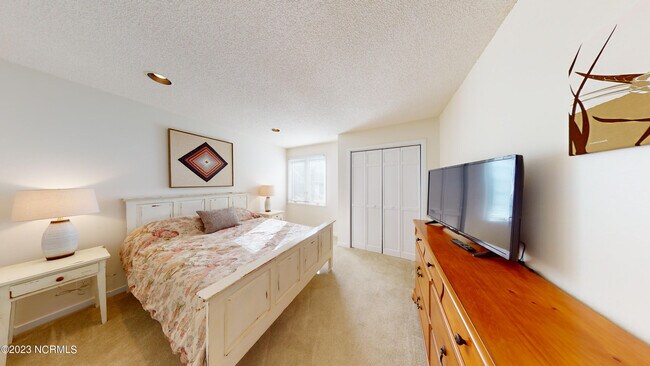 Building Photo - 1714 Deerfield Dr SW