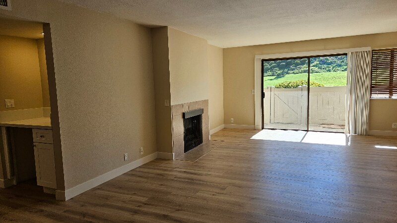 Building Photo - 2639 Pirineos Way