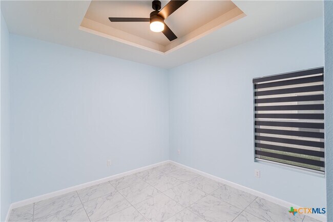 Building Photo - 1707 Angelina Dr