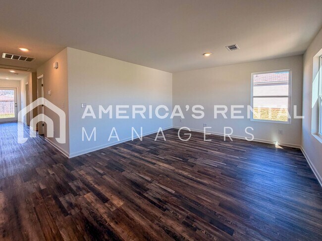 Building Photo - New Construction Home for Rent in Tuscaloosa, AL!