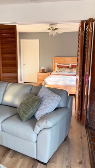 Building Photo - 2807 Pelham Pl