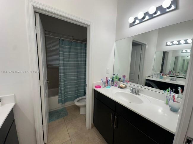 Building Photo - 25200 SW 119th Ave