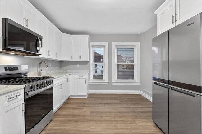 Building Photo - 814 John F. Kennedy Blvd