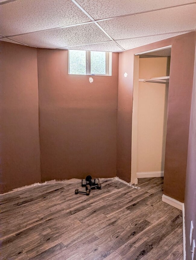 Building Photo - 12433 Cree Ln