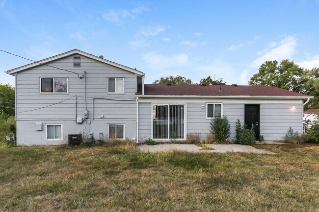 Building Photo - 4807 Warminster Dr