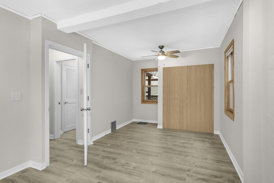 Building Photo - 3744 Perry Ave N