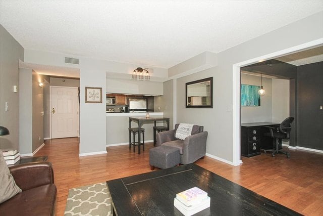 Building Photo - 511 Aurora Ave