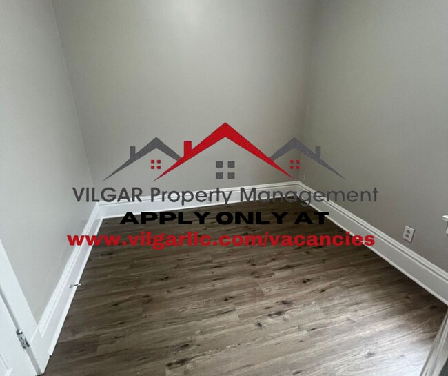 Building Photo - 109 3rd St