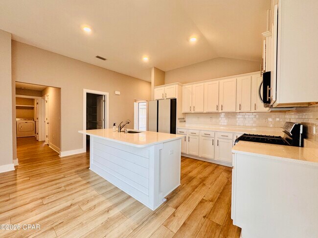 Building Photo - 290 Bayou Bend Ln