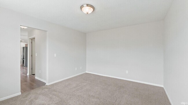Building Photo - 422 Heyford Ct