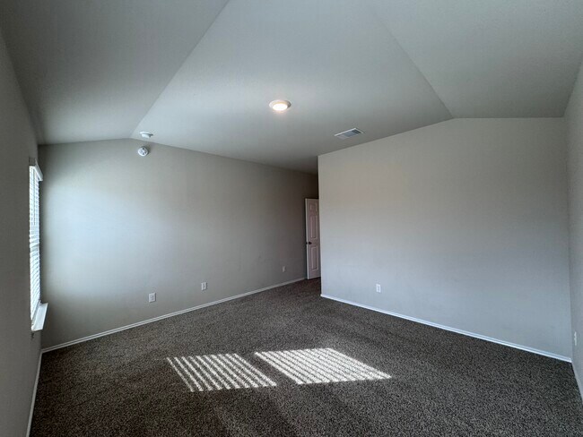 Building Photo - 1104 Prairie Clover Rd