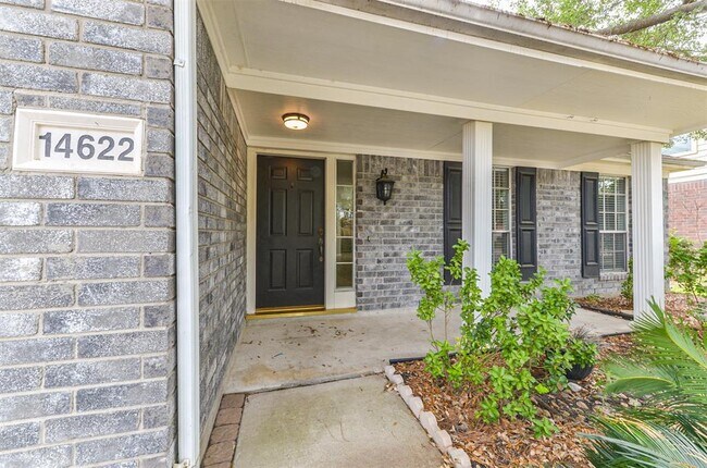 Building Photo - 14622 Bladenboro Dr