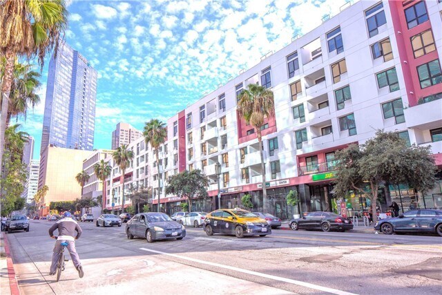Building Photo - 1234 Wilshire Blvd