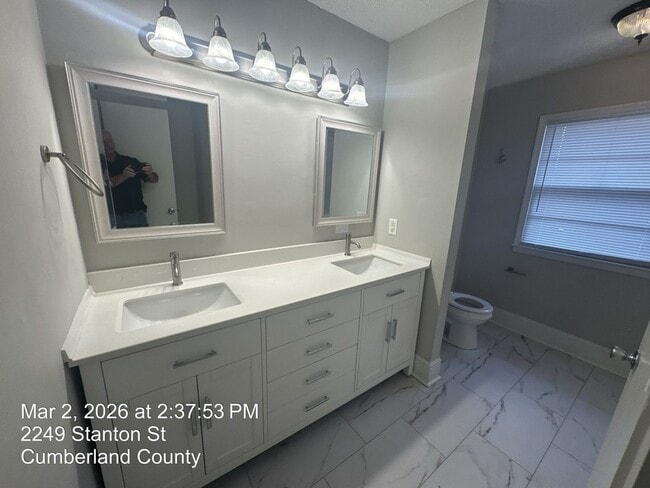 Building Photo - 2249 Stanton St