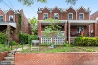 Building Photo - 4627 12th St NE