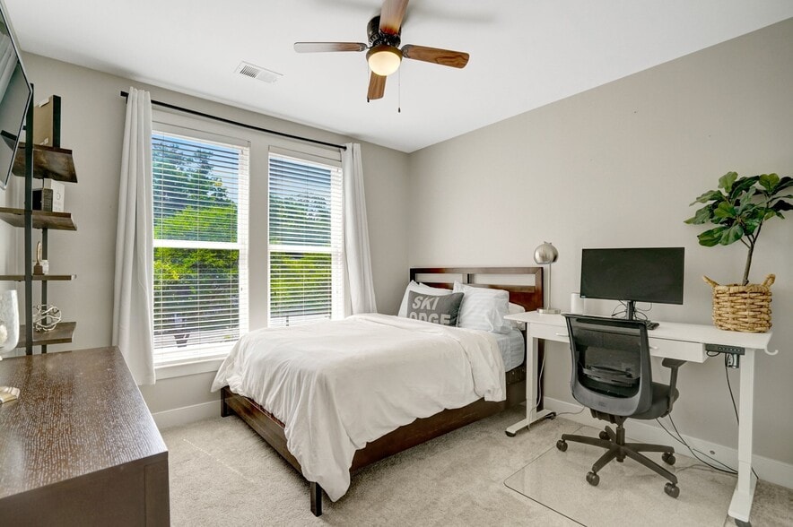 Guest Bedroom #2 - 2209 Richmond Hwy