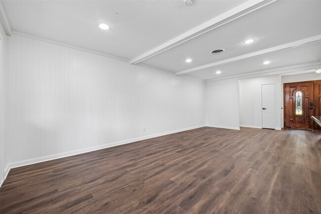 Building Photo - 5830 Yarwell Dr