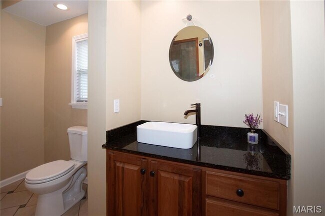 Building Photo - 14 Jefferson Ave