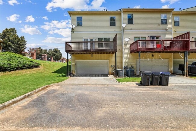 Building Photo - 771 Riverdance Dr