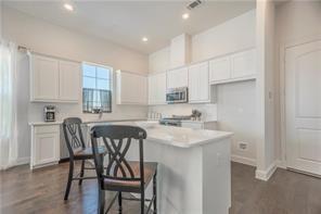 Building Photo - 2518 Plumas Dr