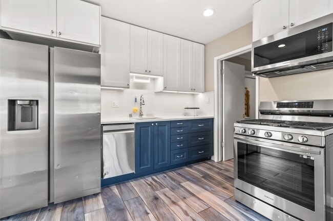 Building Photo - 3712 Odom St